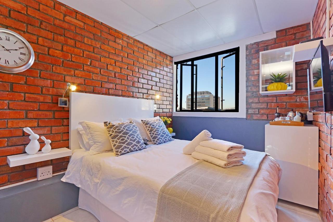 The Rhino Hotel & Apartments Le Cap Extérieur photo