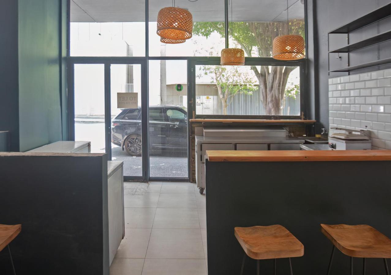 The Rhino Hotel & Apartments Le Cap Extérieur photo