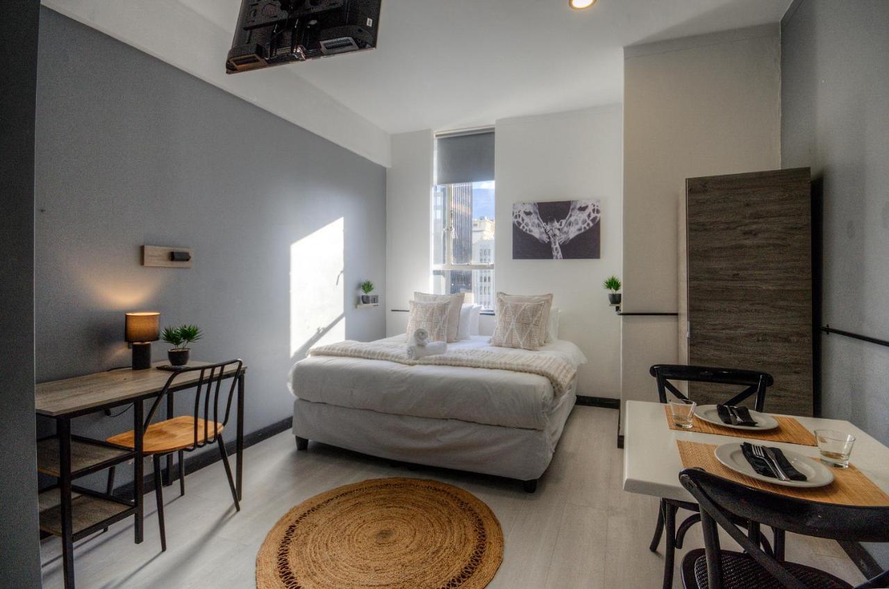 The Rhino Hotel & Apartments Le Cap Extérieur photo